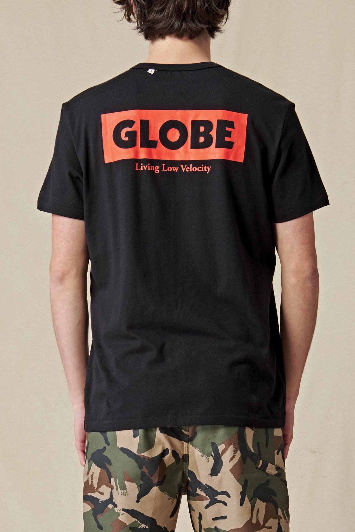 Camiseta Globe Living Low Velocity Negras | Peru-085193