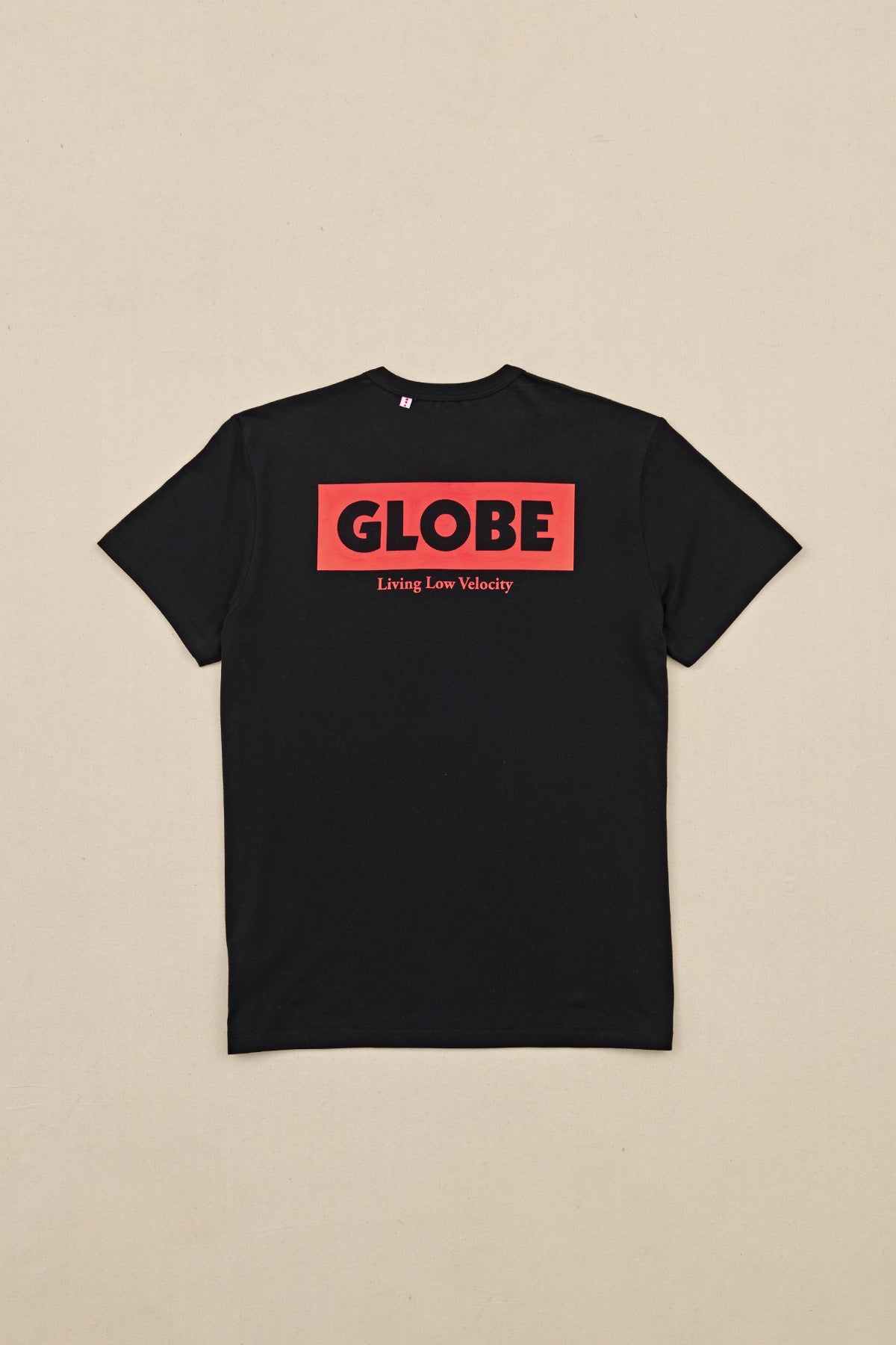 Camiseta Globe Living Low Velocity Negras | Peru-085193