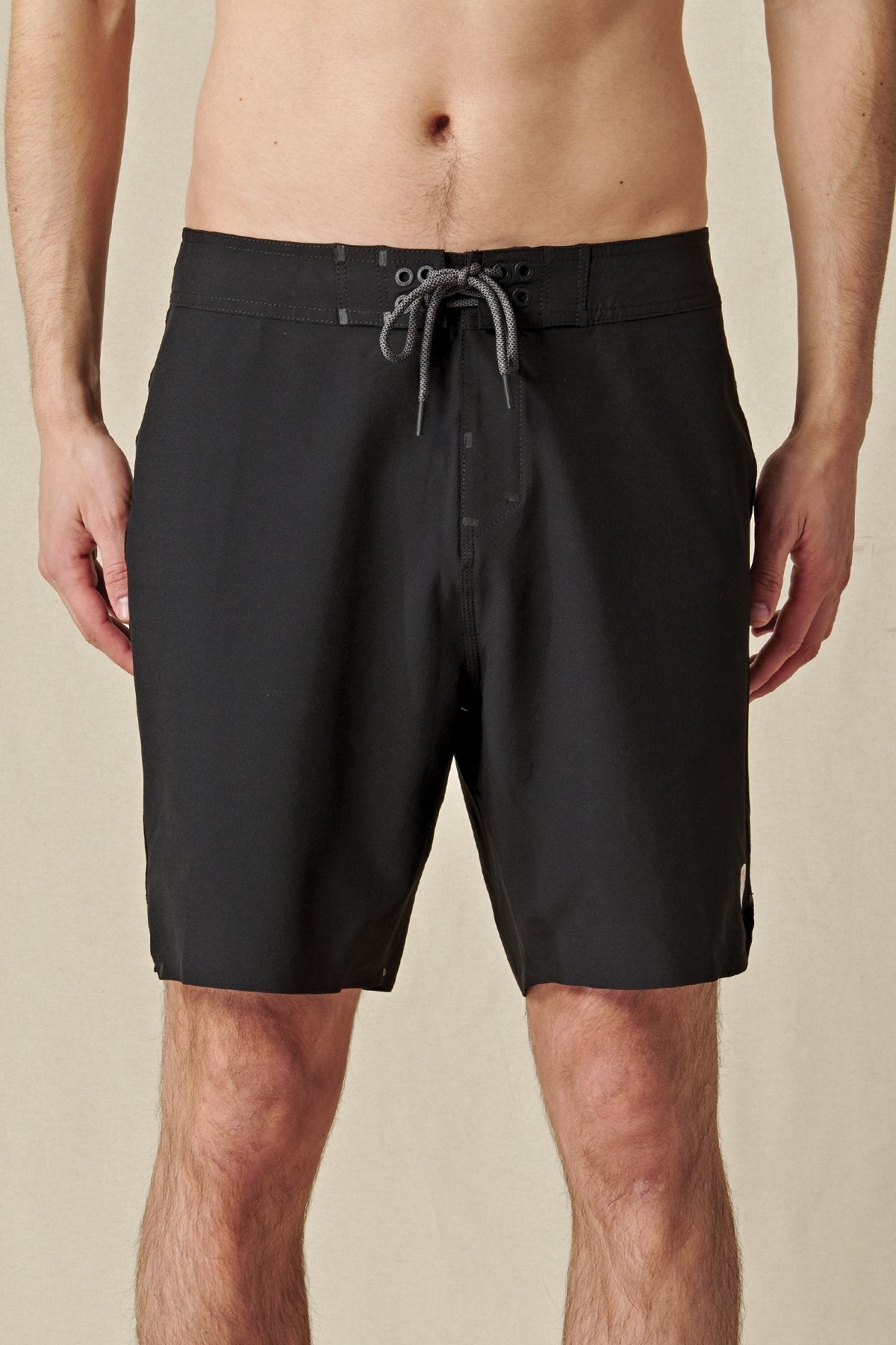 Shorts De Playa Globe Every Swell Negras | Peru-294837